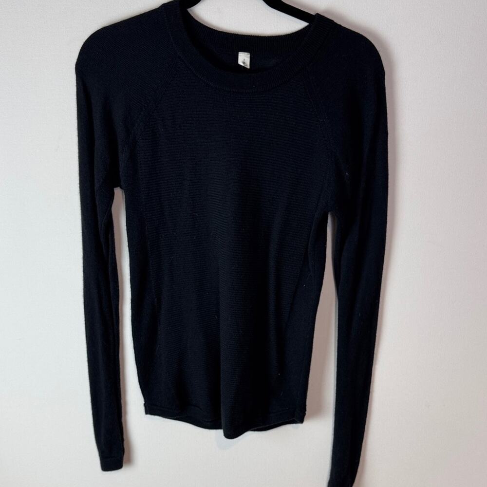 Lululemon Sweater - Women's 6